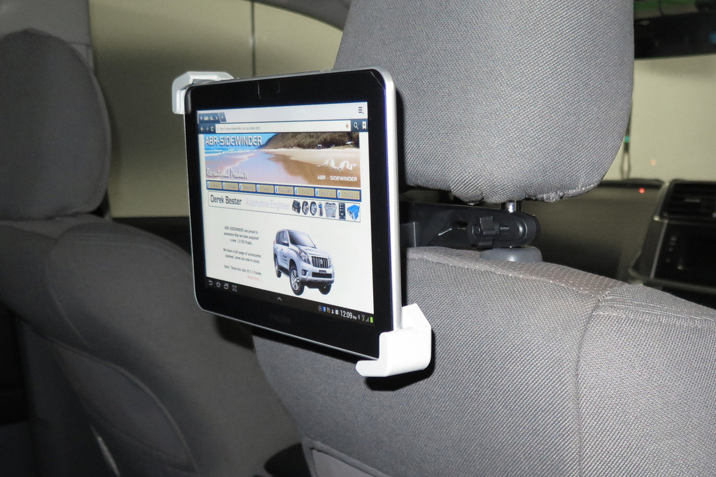 WINDSCREEN iPAD TABLET SUCTION MOUNT UNIVERSAL SIZE WITH EXTRA HEADREST MOUNT