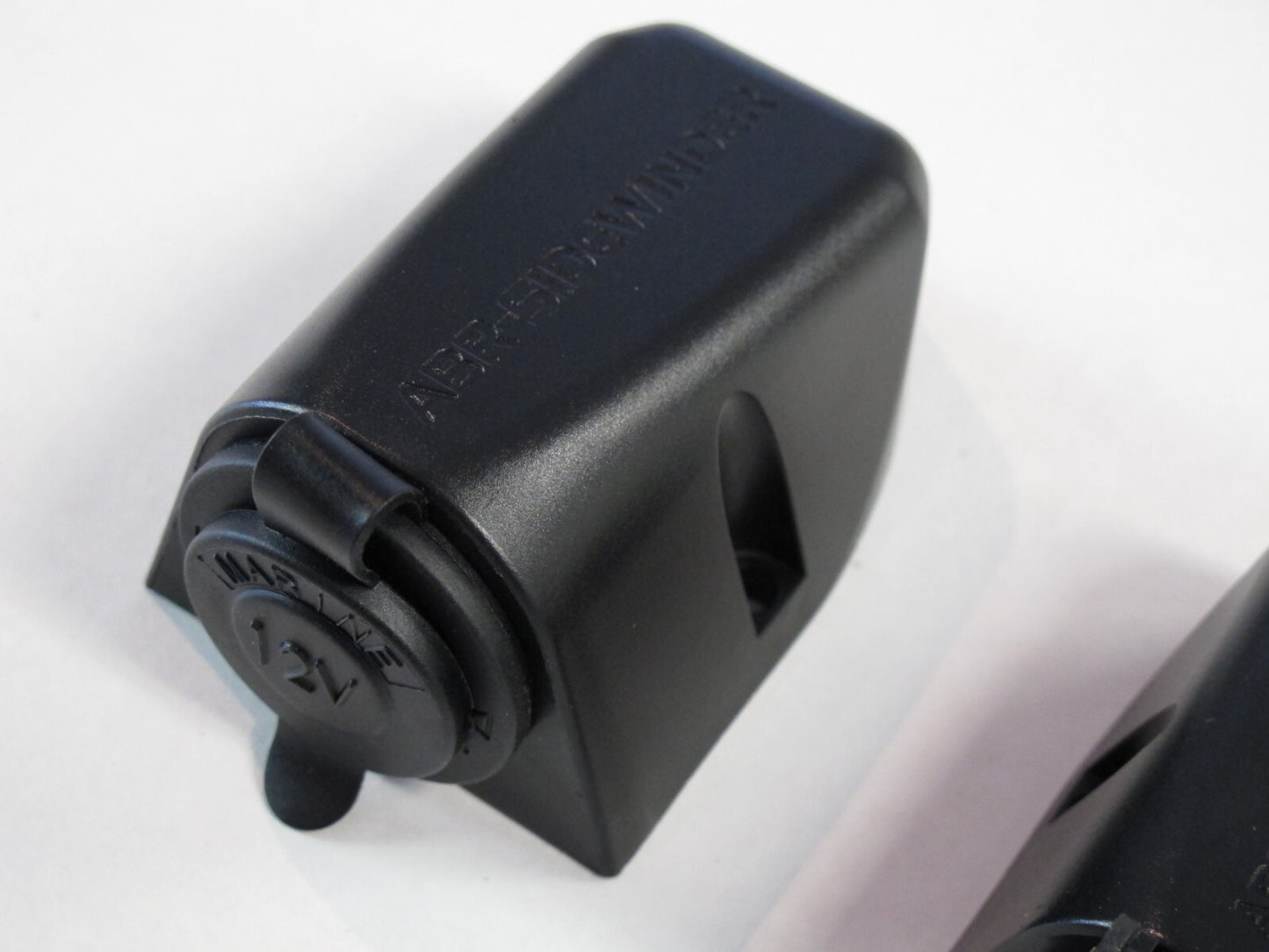 12 VOLT POWER SOCKET CIGARETTE LIGHTER SURFACE MOUNT CAR BOAT 4X4 4WD