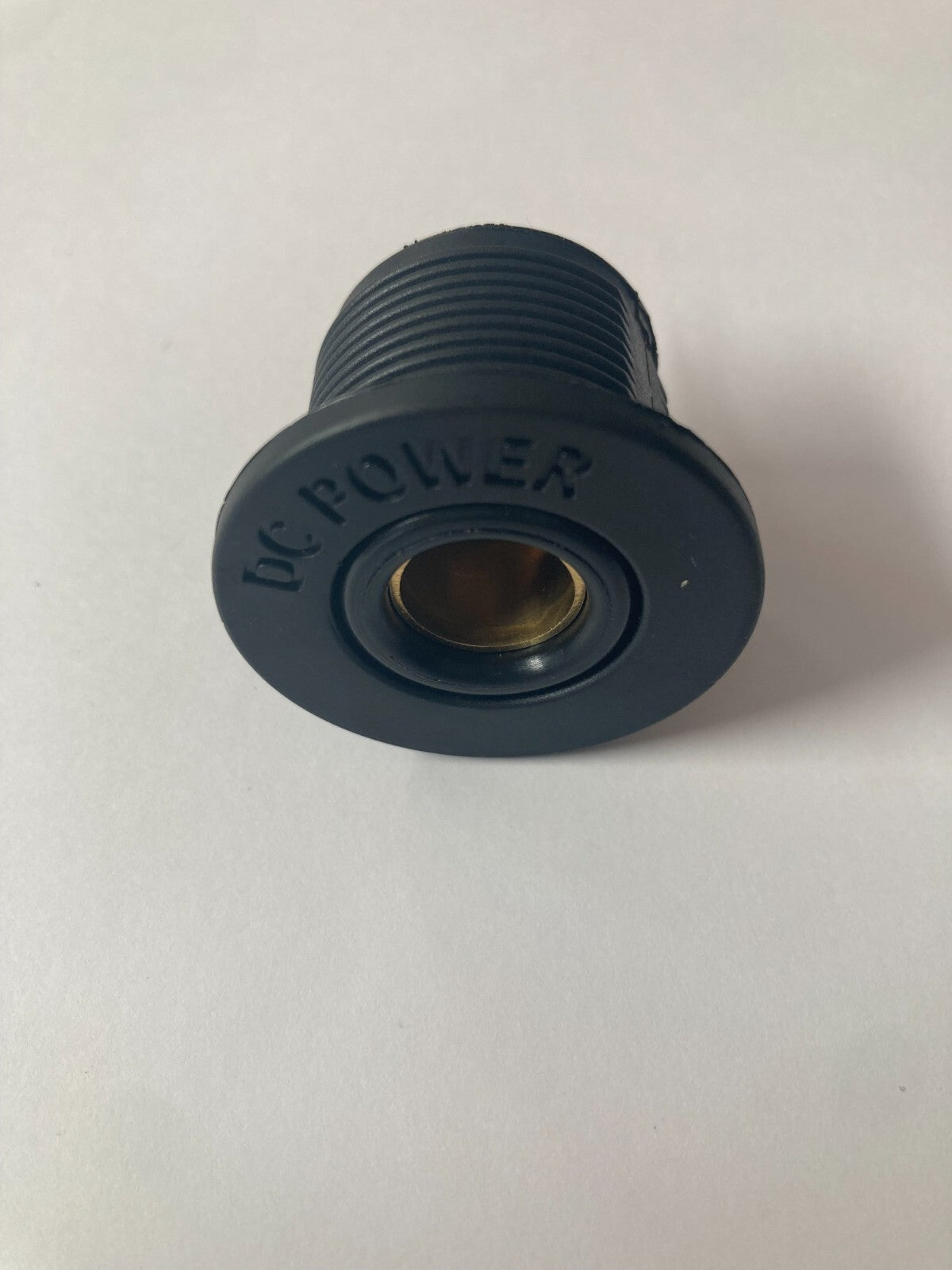 Surface Mount Merit PLUG POWER SOCKET 4x4 LANDCRUISER/CAR 4WD 12V