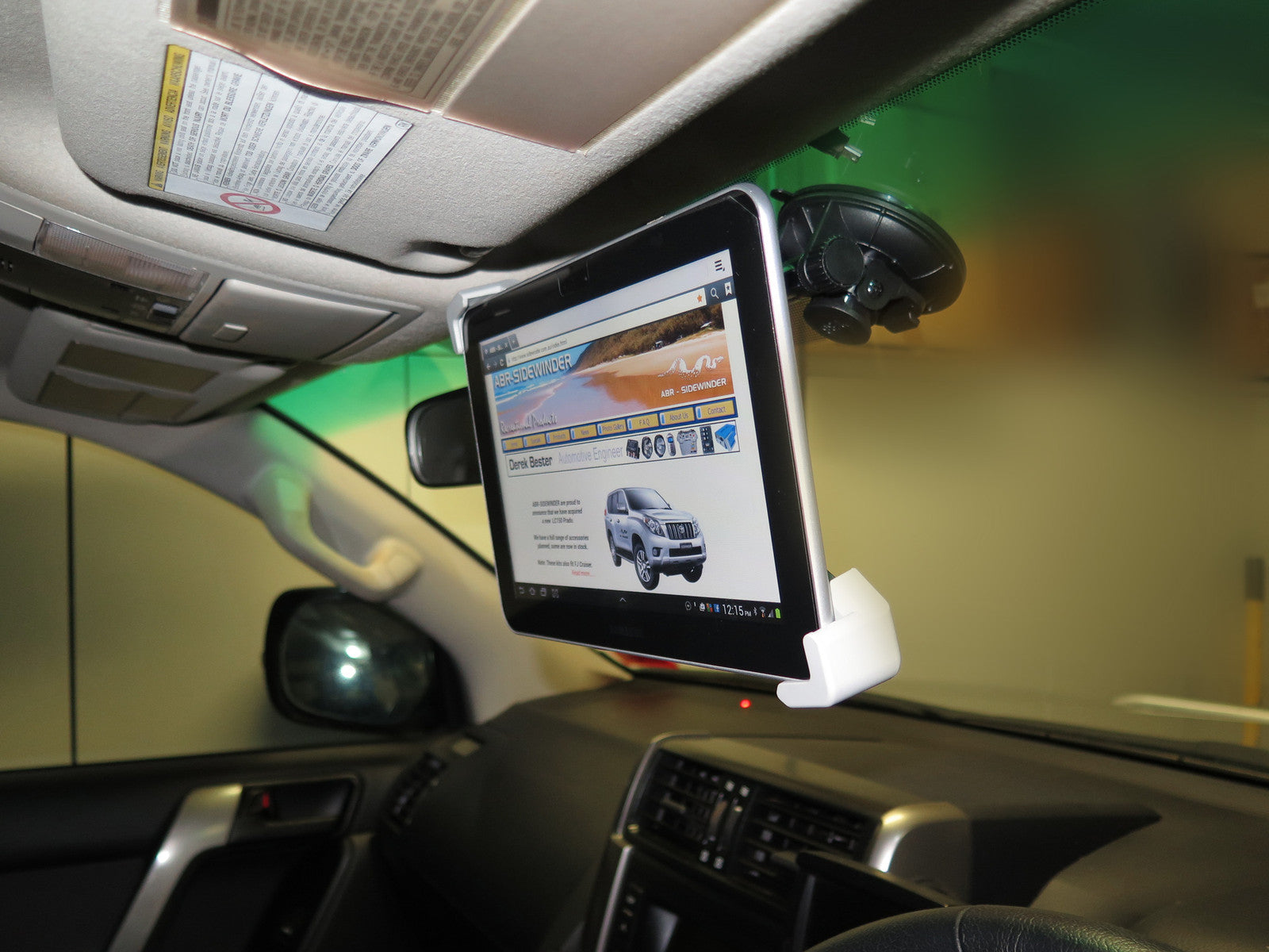 WINDSCREEN iPAD TABLET SUCTION MOUNT UNIVERSAL SIZE WITH EXTRA HEADREST MOUNT