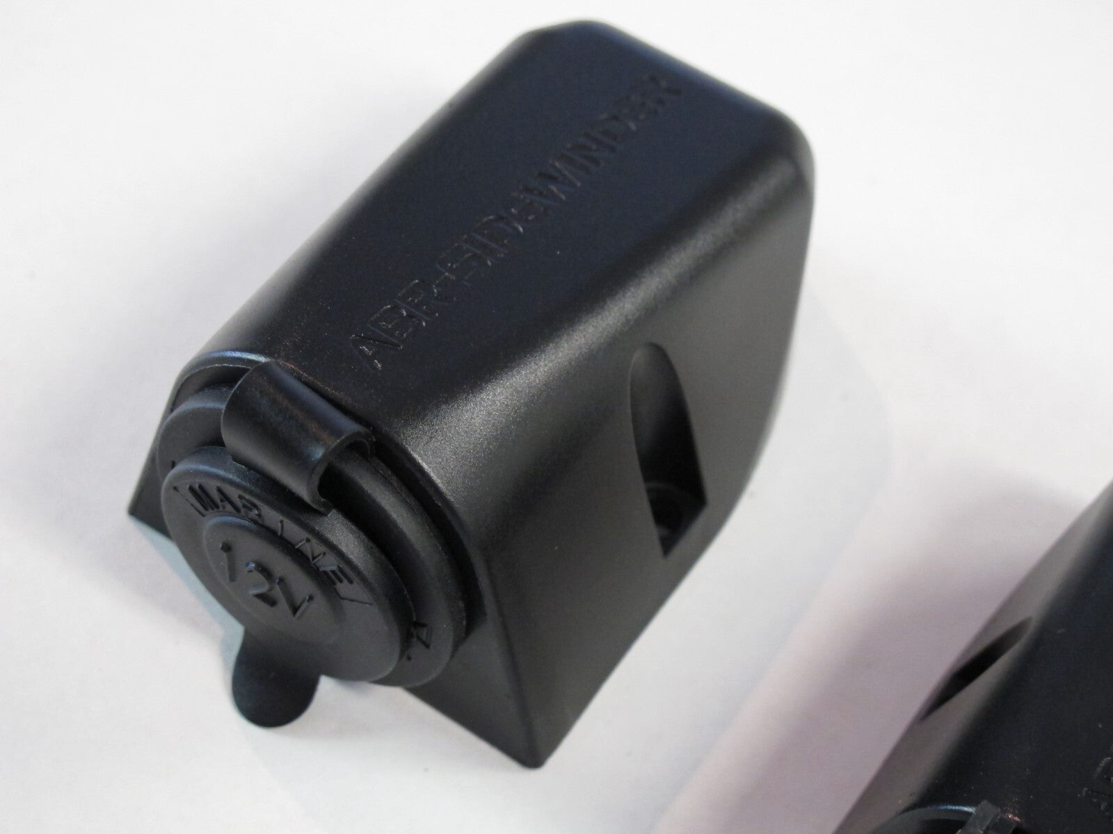 12 VOLT POWER SOCKET CIGARETTE LIGHTER SURFACE MOUNT CAR BOAT 4X4 4WD