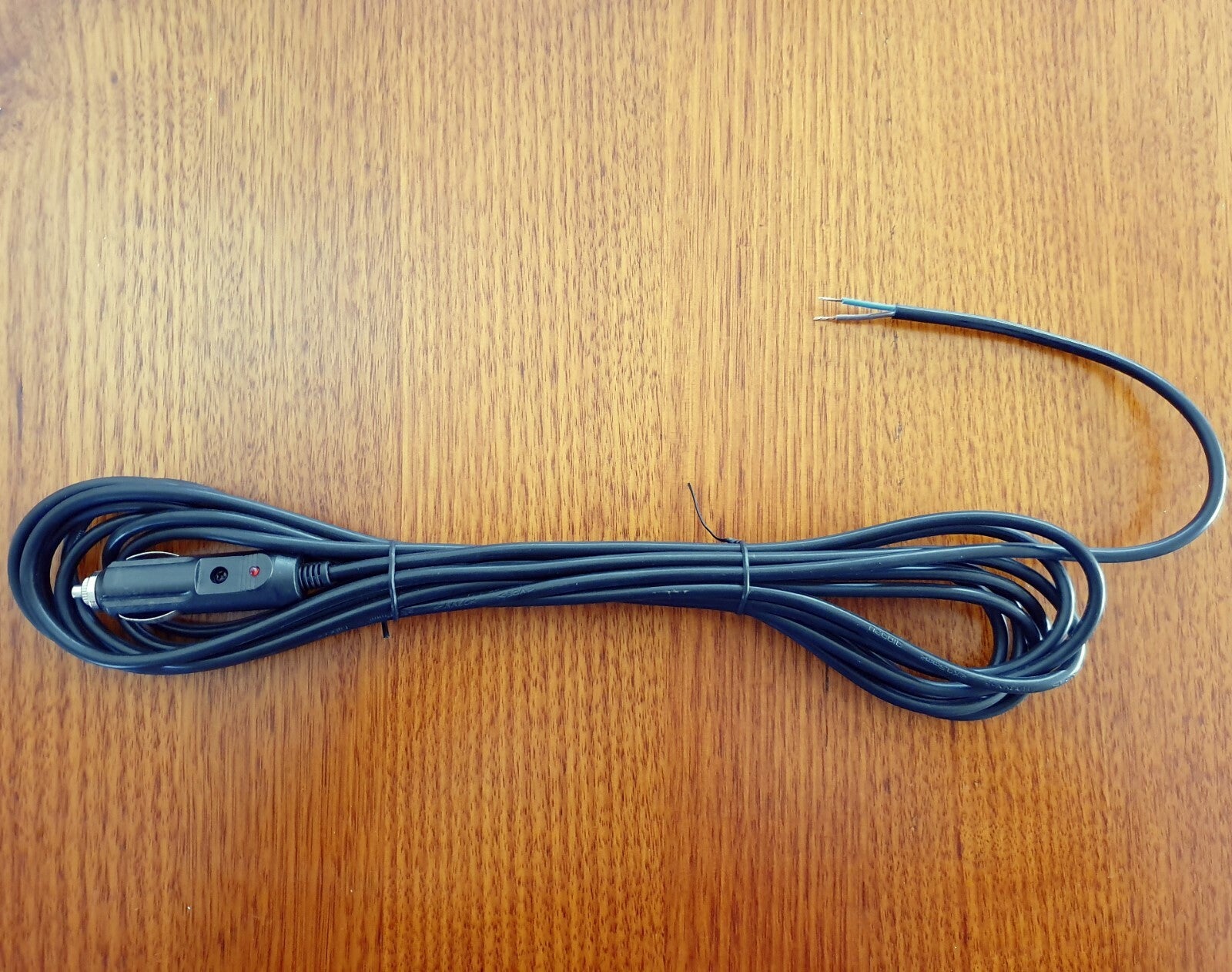 12V LED POWER CABLE 6M CIGAR LIGHTER PLUG WITH LED FITTED CARAVAN CAMPER ETC